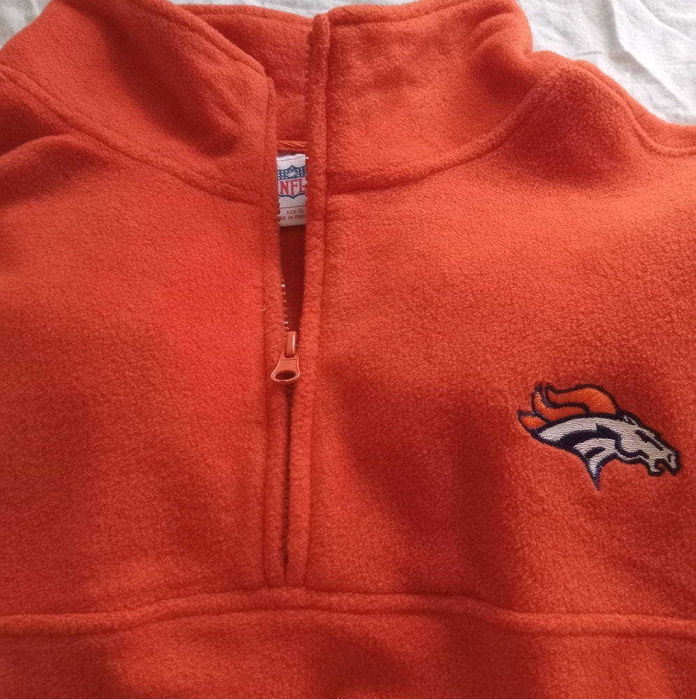 Mens XL denver broncos NFL pullover